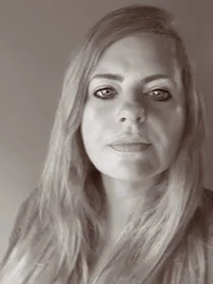 Headshot of woman