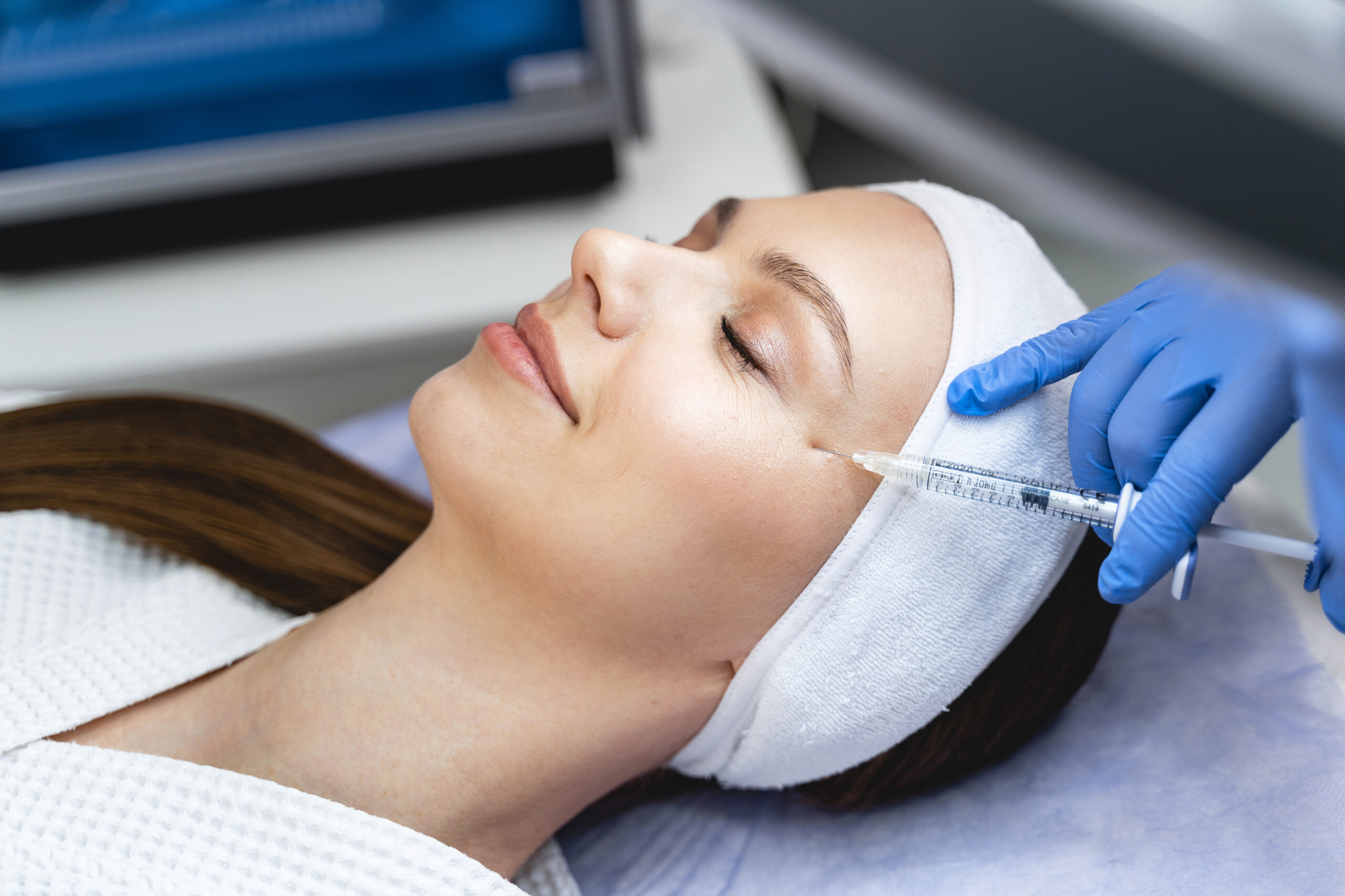 Are Under-Eye Fillers Safe? Procedure, Pros, Cons & Costs